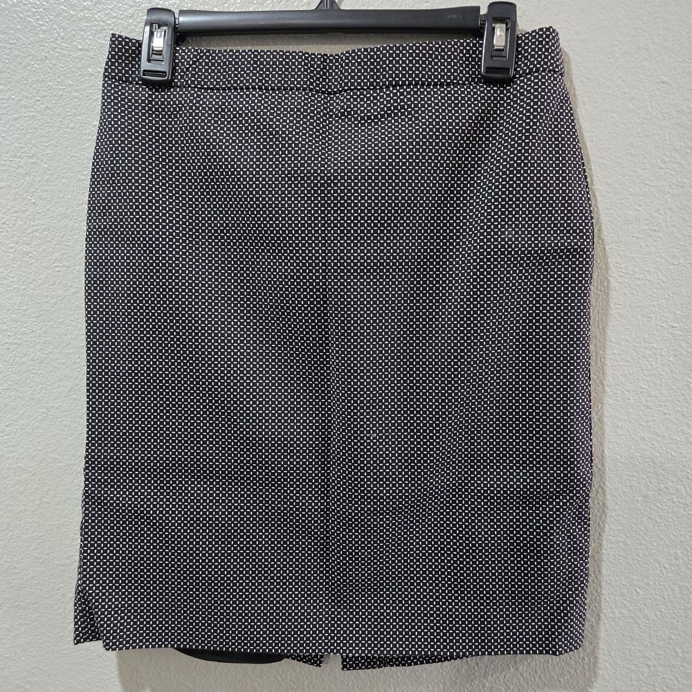 Classic Black and White Patterned Skirt